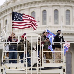 AS Mencekam! Massa Trump Lockdown Capitol, Militer AS Turun
