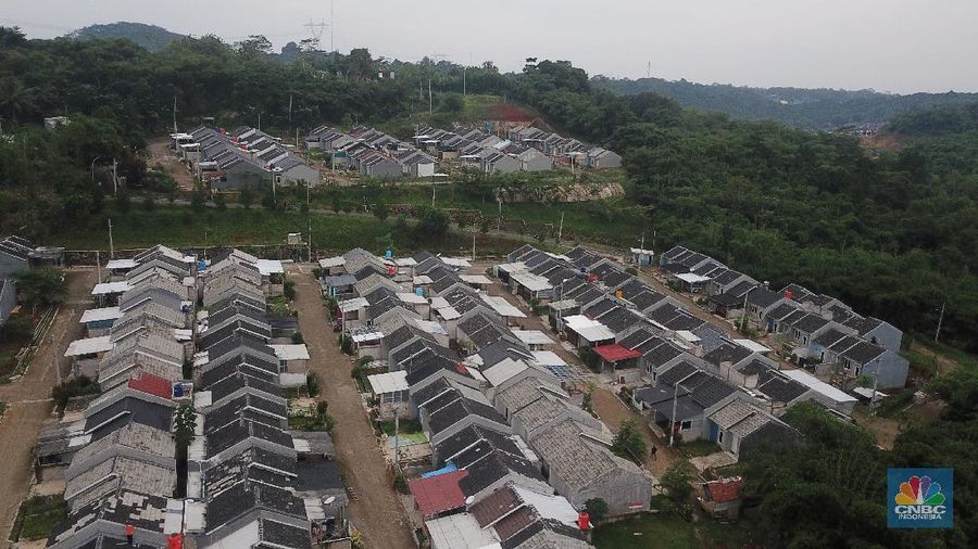 Foto udara suasana perumahan subsidi di Kawsan Ciseeng, Bogor, Jawa Barar, Jumat (8/1/2021). (CNBC Indonesia/Andrean Kristianto)