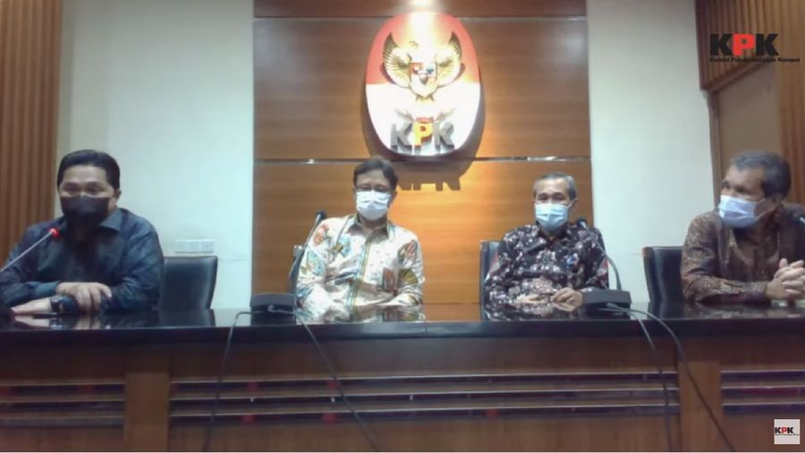 Menteri BUMN Erick Thohir, Menteri kesehatan Budi Sadikin dan Petinggi KPK di Konferensi Pers Terkait Koordinasi Pengadaan dan Pemberian Vaksin Covid-19. (Tangkapan Layar Youtube KPK)