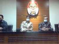 Erick Thohir & Budi Gunadi Tiba-tiba Sambangi KPK, Ada Apa?