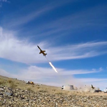 Ngeri! Begini Latihan Drone Besar-besaran Milik Militer Iran