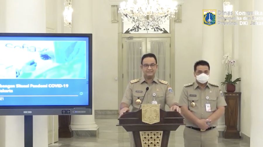 Gubernur DKI Jakarta Anies Baswedan dan Wakil Gubernur DKI Jakarta Ahmad Riza Patria saat konferensi pers Perkembangan Situasi Pandemi COVID-19 di DKI Jakarta. (Tangkapan Layar Youtube