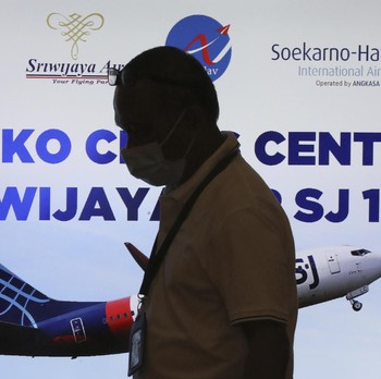 Ramai Keluarga Korban, Ini Suasana Posko Sriwijaya di Soetta