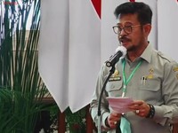 Rapat Sama DPR, Mentan 'Disemprot' Soal Daging dan Kedelai!
