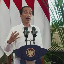 Pak Jokowi, Usai Suntik Vaksin Sinovac Jangan Langsung Pulang