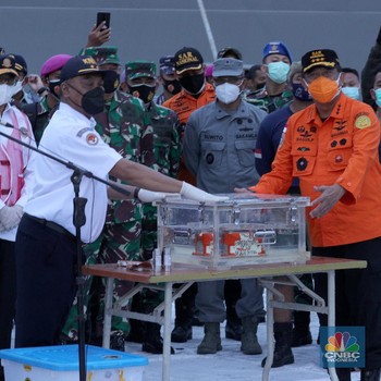 Intip Bencana Awal 2021: Longsor Sumedang Hingga Gempa Sulbar