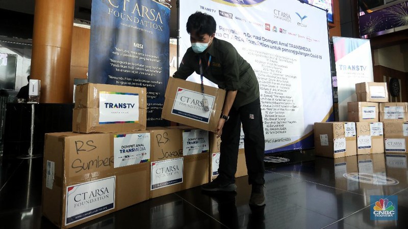 Dompet Amal TRANSMEDIA bersama CT ARSA Foundation Salurkan Donasi Tahap ke-9 untuk Penanganan Covid-19 (CNBC Indonesia/ Andrean Kristianto)