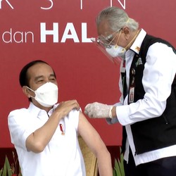 Sertifikat Vaksin Jokowi Bocor, Pakar Siber: Itu Asli