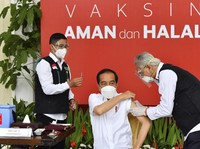 Vaksinasi Covid-19 Dimulai, Peritel Minta PSBB Transisi