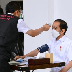 7 Saham Farmasi Auto Reject Bawah Semua, Beneran Kena Prank?