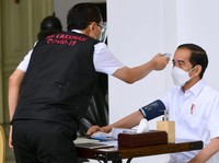 7 Saham Farmasi Auto Reject Bawah Semua, Beneran Kena Prank?