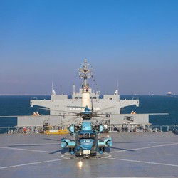 Geng Musuh AS Terjunkan Militer dekat Arab Jelang Nego Damai Ukraina