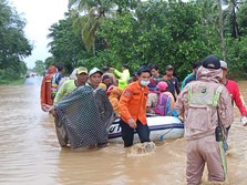 BNPB: RI Dilanda 337 Bencana Sejak Januari, Banjir Terbanyak