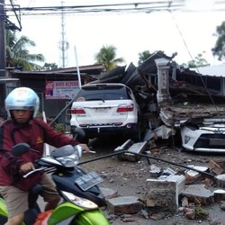 Akses Darat Putus Pascagempa Majene, Bantuan Dikirim via Laut