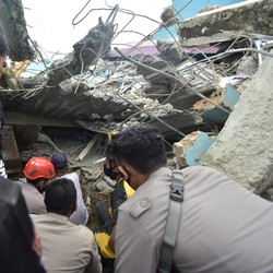 42 Meninggal Dunia, Korban Gempa Sulbar Terus Bertambah