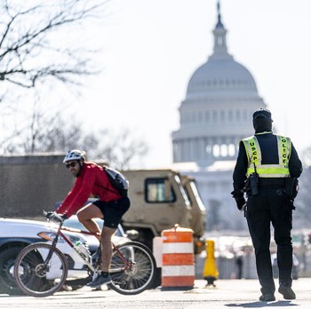 Potret Washington yang 'Lock Down' Jelang Pelantikan Biden