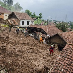 Longsor Sumedang, 40 Korban Meninggal Telah Ditemukan