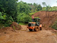 Sempat Putus, Jalur Darat Majene-Mamuju Kembali Pulih