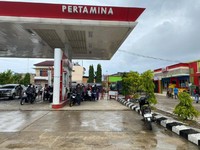 Mau BBM Harga Normal di Sulbar? Beli di SPBU Saja