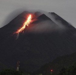 Terus Berlanjut, Gunung Merapi 30 Kali Muntahkan Lava Pijar