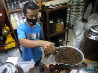 Dua Makanan ini Paling Laris di Tokopedia, Pernah Beli?