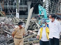 Jokowi Siapkan Rp 2,4 Triliun Atasi Bencana Alam 2022