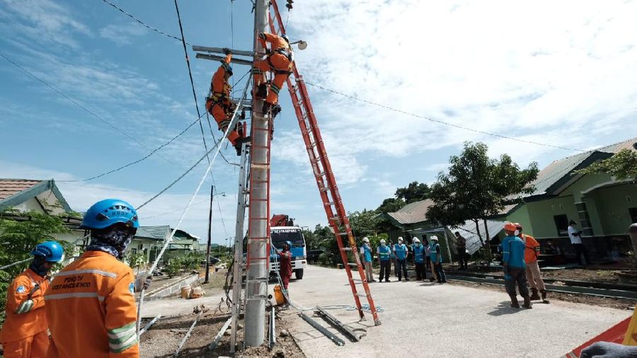 97% gardu listrik terdampak gempa di Mamuju dan Majene, Sulawesi Barat sudah menyala. (Dok: PLN)