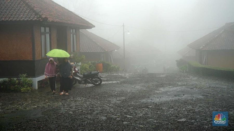 Lokasi wisata yang terdampak banjir bandang di puncak Bogor. (CNBC Indonesia/Muhammad Sabki)