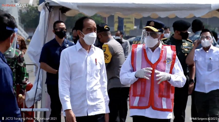 Presiden Jokowi Meninjau Posko Darurat Evakuasi Pesawat Sriwijaya Air SJ 182, Rabu (20/1/2021). (Dok: Tangkapan layar Setpres RI)