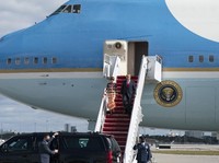 Wow, Bandara Ini Resmi Ganti Nama Jadi Bandara Donald J. Trump
