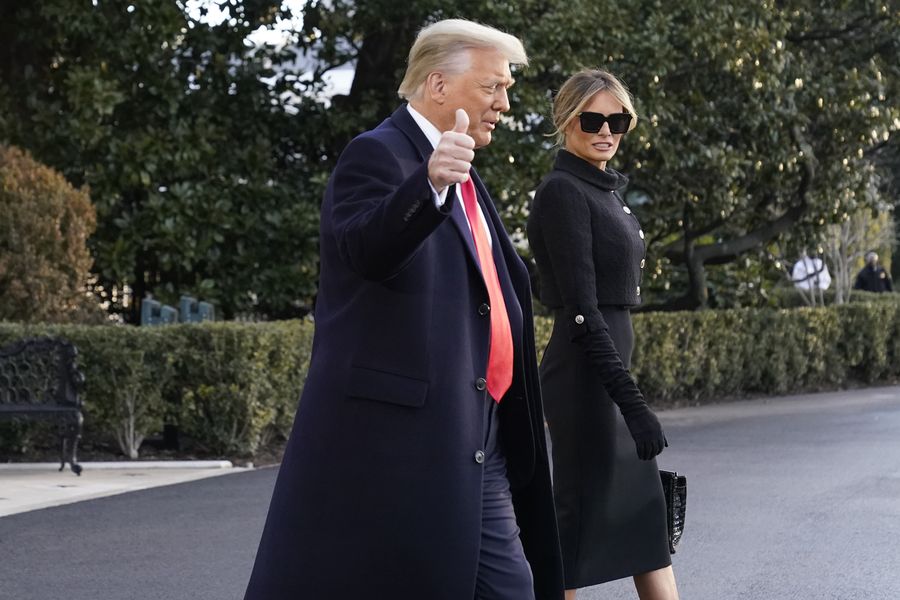 Donald Trump Tinggalkan Gedung Putih