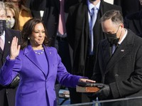 Mengenal Sosok Kamala Harris, Wapres Perempuan Pertama AS