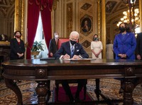 AS 'Ketakutan' Omicron, Biden-Kamala Harris Merapat!