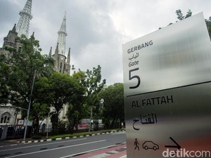 Saat Parkir hingga Terowongan Eratkan Masjid Istiqlal dan Gereja Katedral