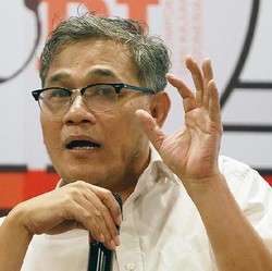 Begini Profil Budiman Sudjatmiko yang Resmi Dipecat PDIP