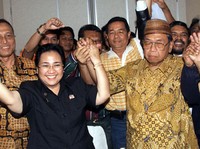 Bukan Fasilitas Rumah! Ini Kado Pensiun Negara ke Gus Dur