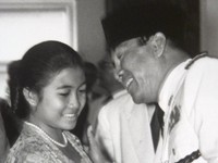 Legenda Harta Sukarno, Punya 57 Ton Emas & Pakai Piyama Sobek