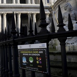 Omicron Menggila, Covid London hingga New York 'Meledak'