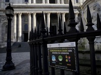 Omicron Menggila, Covid London hingga New York 'Meledak'