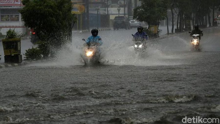 Banjir di Kalimalang ( Afzal/detikcom)