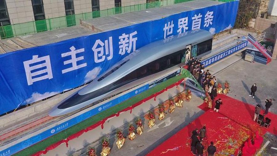 Kereta Maglev Supercepat Pertama China (Dok.Xinhua/Liu Kun via detikFinance)