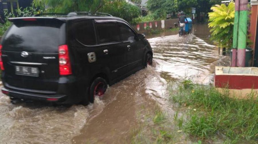 Banjir di Kalimalang ( Afzal/detikcom)