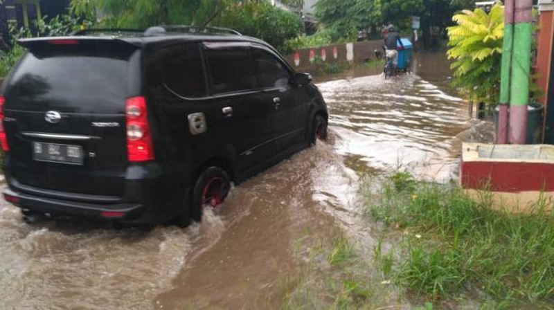 Banjir di Kalimalang ( Afzal/detikcom)