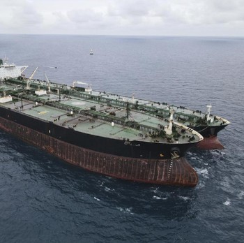 Diduga Transfer BBM Ilegal, 2 Kapal Tanker Asing Diamankan