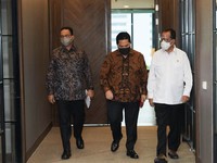 Erick Meeting 'Bareng' Budi Karya & Anies, Bahas Apa Ya?