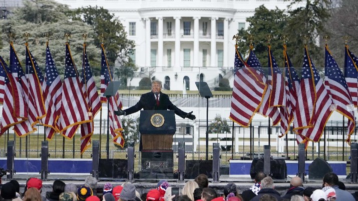 DPR AS resmi ajukan tuntutan pemakzulan kedua terhadap Donald Trump. (AP/Melina Mara)