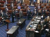 Rencana Besar Trump Digagalkan Kawan Sendiri, Kader Republik Membelot