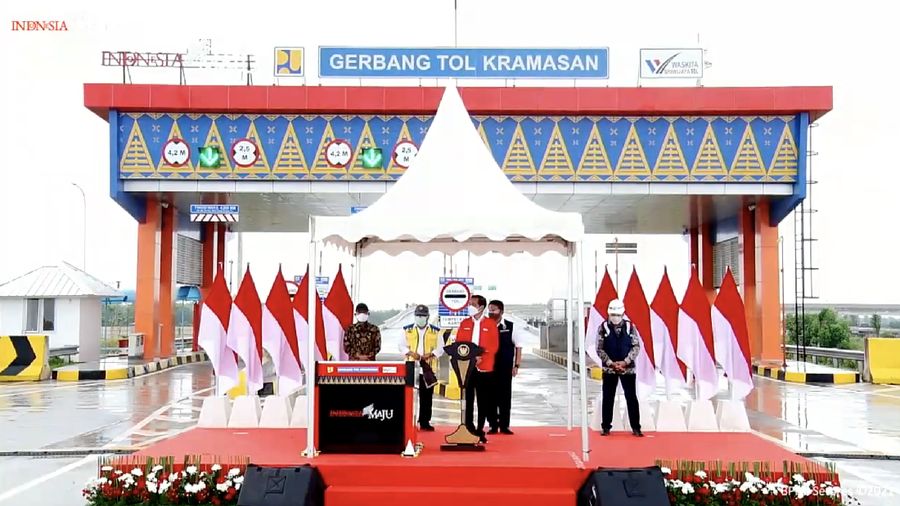 Jokowi dalam acara peresmian Jalan Tol Kayu Agung-Palembang, Ogan Ilir, 26 Januari 2021. (Tangkapan layar youtube setpres)