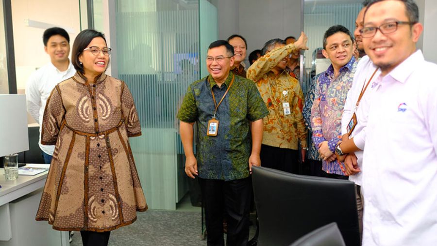 Menkeu Sri Mulyani dan Dirut SMF Ananta Wiyogo/Dok Kemenkeu
