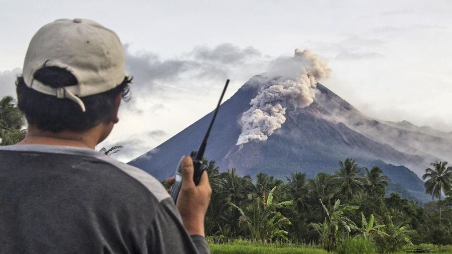 Erupsi Gunung Merapi. (AP/Slamet Riyadi)